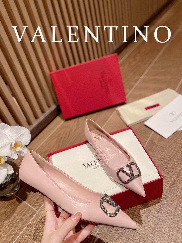 Valentino Women's Shoes 657